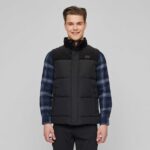 M Lynge, vest
