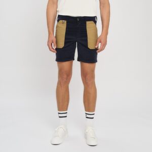 M Vika, turshorts